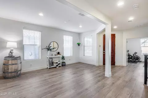 Entry Way - 3933 E Alfalfa Dr, Gilbert, AZ 85298 photo 3 of 9