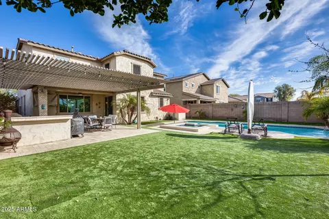 Exterior - 3933 E Alfalfa Dr, Gilbert, AZ 85298 photo 20 of 23