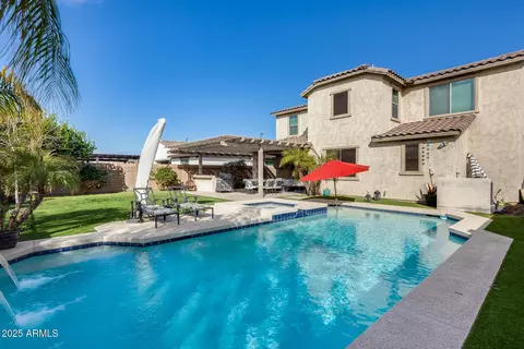 3933 E Alfalfa Dr, Gilbert, AZ 85298