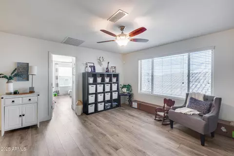 Entry Way - 3933 E Alfalfa Dr, Gilbert, AZ 85298 photo 8 of 9