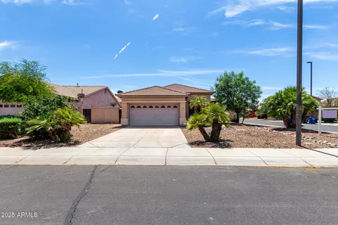3709 E Woodside Way, Gilbert, AZ 85297