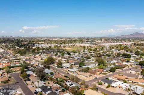 View/Area - 4705 E Hubbell St, Phoenix, AZ 85008 photo 3 of 4
