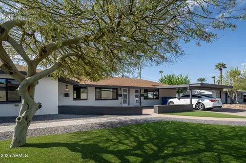 Exterior - 4705 E Hubbell St, Phoenix, AZ 85008 photo 2 of 7