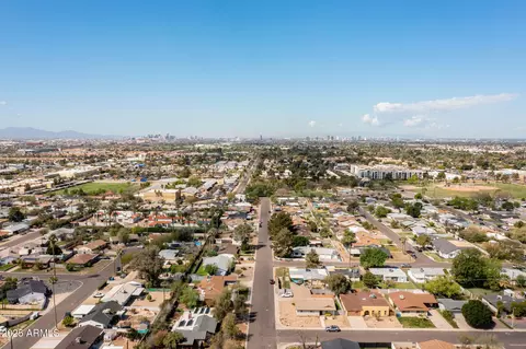 View/Area - 4705 E Hubbell St, Phoenix, AZ 85008 photo 4 of 4