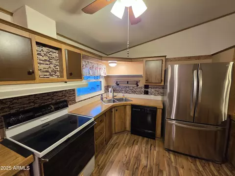 2233 E Behrend Dr #84, Phoenix, AZ 85024 photo 16