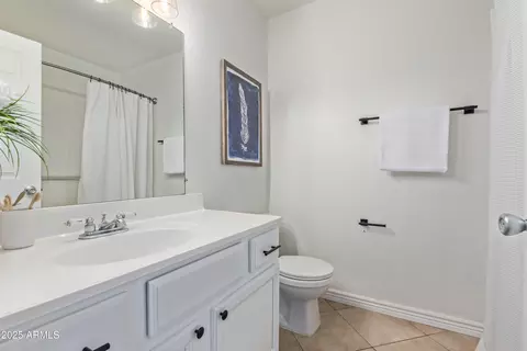 Bath - 3511 E Baseline Rd #1214, Phoenix, AZ 85042 photo 1 of 1