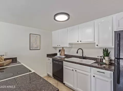 Kitchen - 3511 E Baseline Rd #1214, Phoenix, AZ 85042 photo 3 of 3