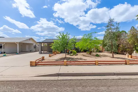 313 W Utopia Rd, Phoenix, AZ 85027