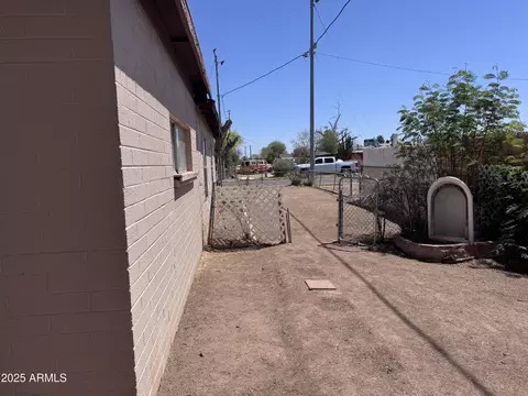 112 S 28th Dr, Phoenix, AZ 85009 photo 19