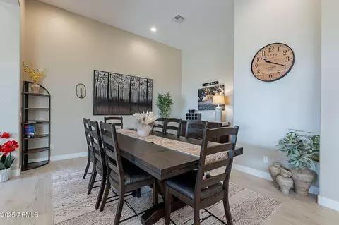 Dining - 8021 E Jasmine St, Mesa, AZ 85207 photo 2 of 3