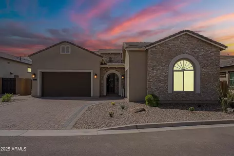 Exterior - 8021 E Jasmine St, Mesa, AZ 85207 photo 2 of 13