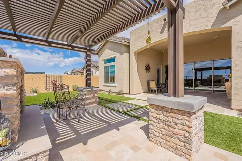 Exterior - 8021 E Jasmine St, Mesa, AZ 85207 photo 7 of 13