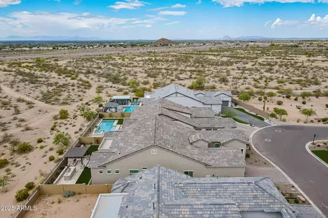 View/Area - 8021 E Jasmine St, Mesa, AZ 85207 photo 3 of 7