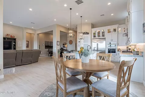Dining - 8021 E Jasmine St, Mesa, AZ 85207 photo 1 of 3