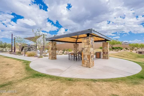 View/Area - 8021 E Jasmine St, Mesa, AZ 85207 photo 5 of 7