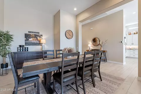 Dining - 8021 E Jasmine St, Mesa, AZ 85207 photo 3 of 3