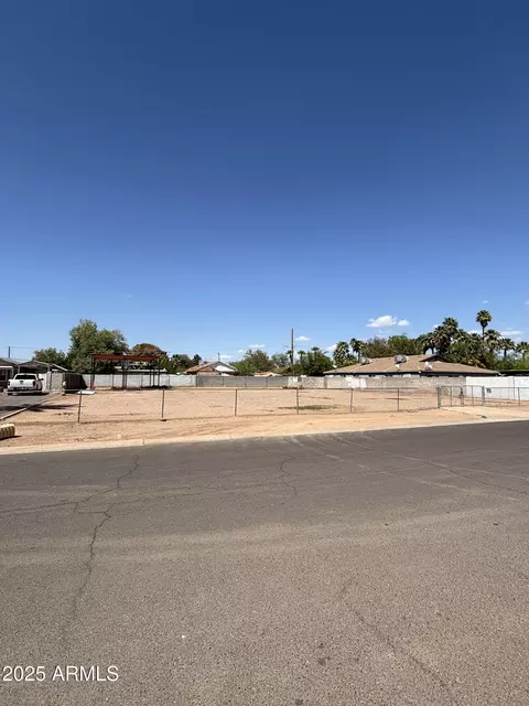 2950 E Granada Rd #-, Phoenix, AZ 85008