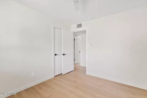 Bedroom - 5738 N 34th Dr S, Phoenix, AZ 85017 photo 5 of 8