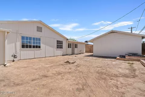 Exterior - 5738 N 34th Dr S, Phoenix, AZ 85017 photo 4 of 5