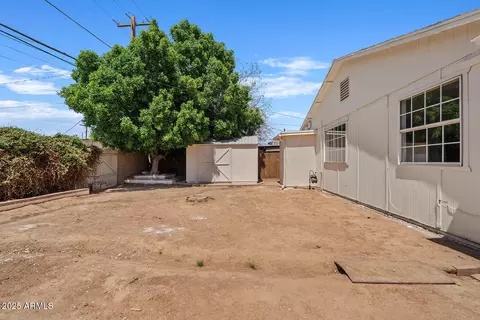 Exterior - 5738 N 34th Dr S, Phoenix, AZ 85017 photo 2 of 5