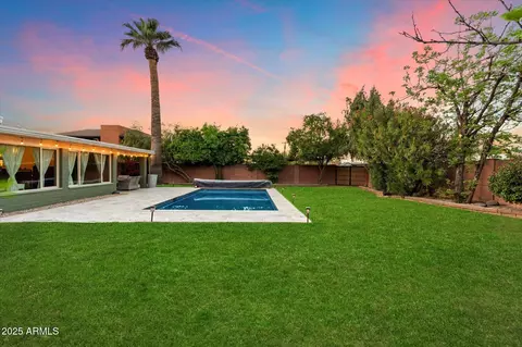 Exterior - 7813 N 17th Dr, Phoenix, AZ 85021 photo 11 of 11