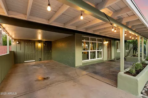 Exterior - 7813 N 17th Dr, Phoenix, AZ 85021 photo 3 of 11