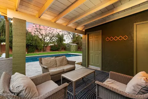 Exterior - 7813 N 17th Dr, Phoenix, AZ 85021 photo 9 of 11