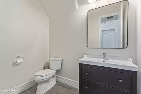 Bath - 4615 E Calistoga Dr, Gilbert, AZ 85297 photo 1 of 5