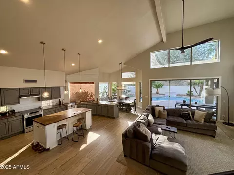 Kitchen - 16016 S 7th St S, Phoenix, AZ 85048 photo 2 of 4