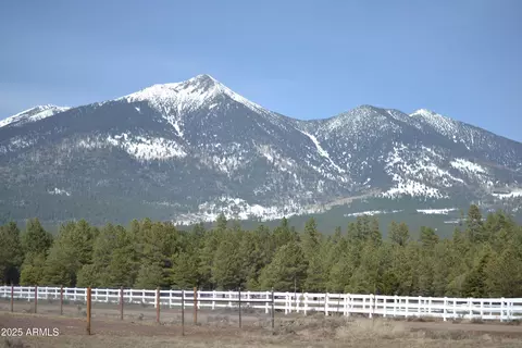 7199 N Snow Bowl Rd #1, Flagstaff, AZ 86001