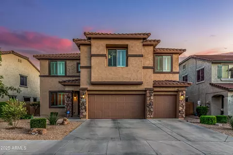 9113 W White Feather Ln, Peoria, AZ 85383