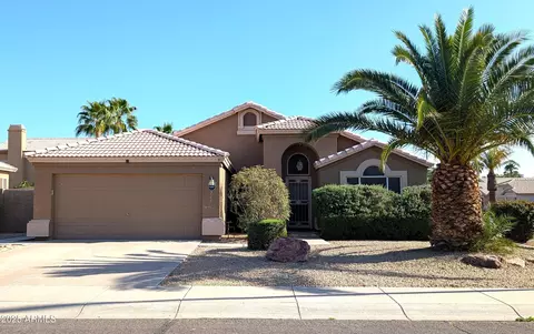 245 W Gail Dr, Gilbert, AZ 85233