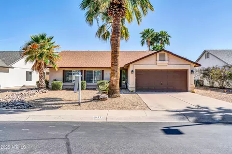 9127 W Mauna Loa Ln, Peoria, AZ 85381