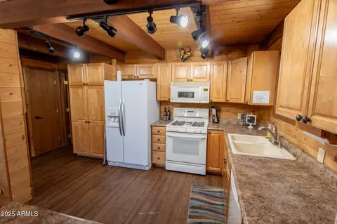 Kitchen - 3622 N Mistletoe Dr, Pine, AZ 85544 photo 2 of 2