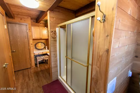 Bath - 3622 N Mistletoe Dr, Pine, AZ 85544 photo 5 of 7