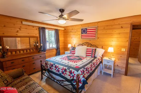 Bedroom - 3622 N Mistletoe Dr, Pine, AZ 85544 photo 9 of 10