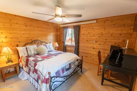 Bedroom - 3622 N Mistletoe Dr, Pine, AZ 85544 photo 6 of 10