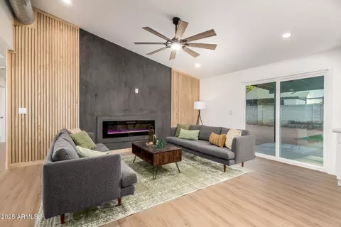 Living - 2345 E Isabella Ave, Mesa, AZ 85204 photo 3 of 6