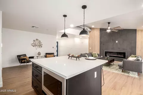 Kitchen - 2345 E Isabella Ave, Mesa, AZ 85204 photo 4 of 6