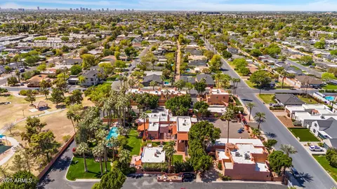 View/Area - 4203 E Hazelwood St, Phoenix, AZ 85018 photo 5 of 7