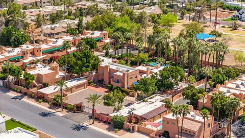 View/Area - 4203 E Hazelwood St, Phoenix, AZ 85018 photo 3 of 7