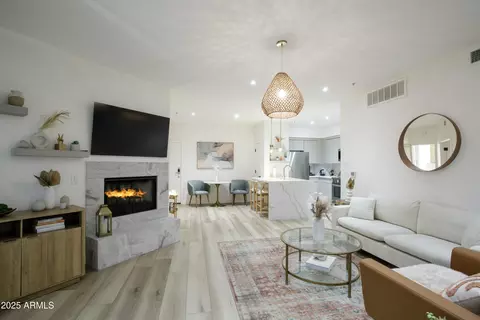 1701 E Colter St #488, Phoenix, AZ 85016