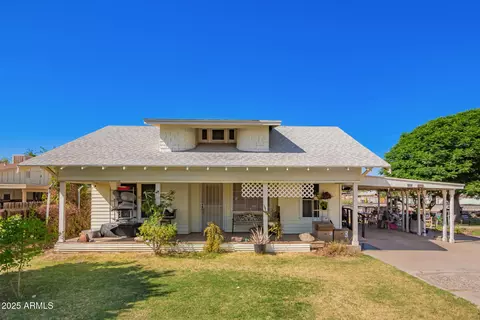 Exterior - 134 Elliot Rd, Gilbert, AZ 85234 photo 2 of 7