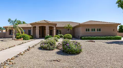 9525 W Camino De Oro Dr, Peoria, AZ 85383