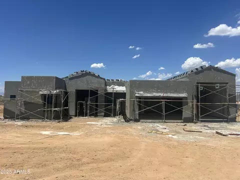 1244 E Smokehouse Trl, Phoenix, AZ 85085