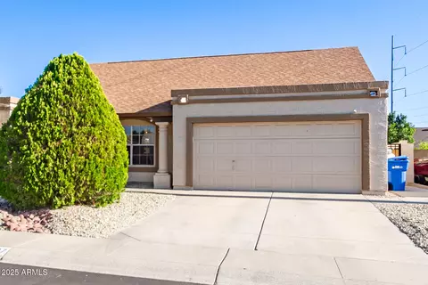 Exterior - 1207 E Sequoia Dr, Phoenix, AZ 85024 photo 6 of 12