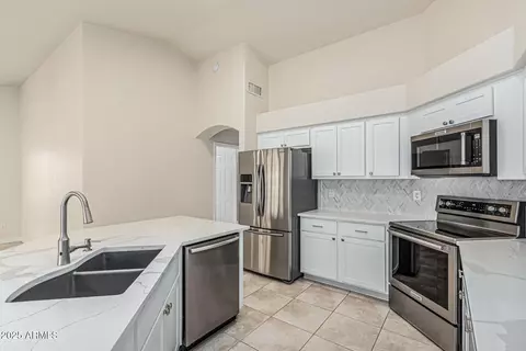 4620 E Desert Cactus St, Phoenix, AZ 85032 photo 14