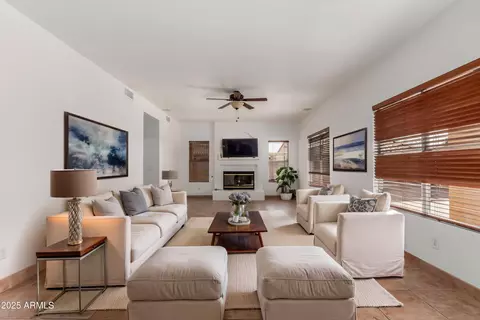 Living - 2022 N 124th Dr, Avondale, AZ 85392 photo 3 of 12