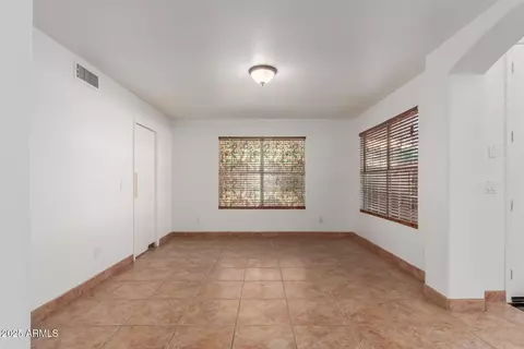 Living - 2022 N 124th Dr, Avondale, AZ 85392 photo 8 of 12