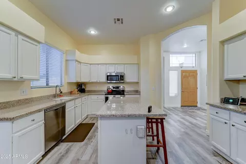 Kitchen - 329 S Marin Dr, Gilbert, AZ 85296 photo 6 of 6